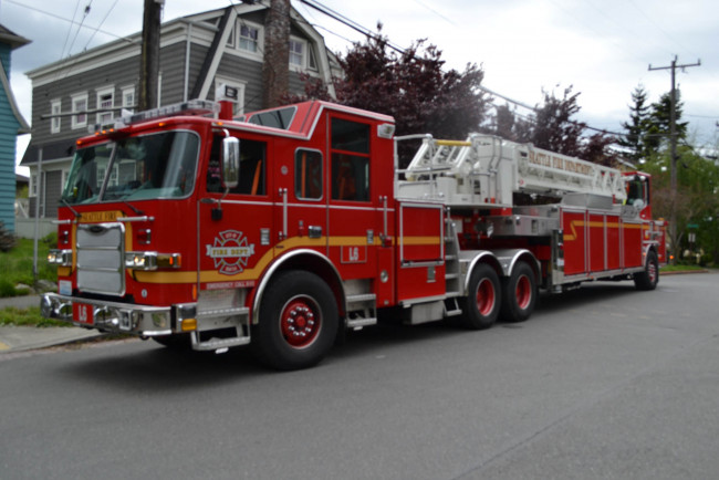 Обои картинки фото автомобили, пожарные машины, пожарка