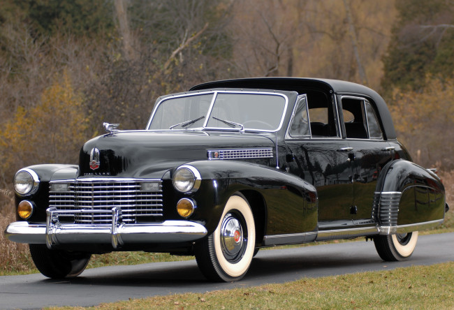 Обои картинки фото cadillac sixty special town car by derham 1941, автомобили, cadillac, town, special, sixty, 1941, derham, car