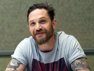 Картинка мужчины tom+hardy тату