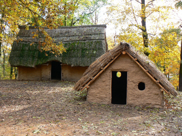 Обои картинки фото археопарк, разное, рельефы, статуи, музейные, экспонаты, Чехия