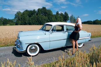 Картинка автомобили авто девушками hotties