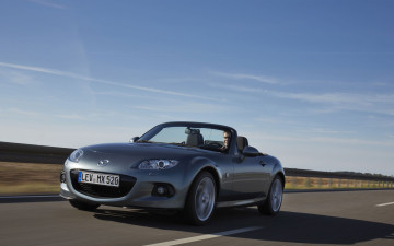 Картинка автомобили mazda