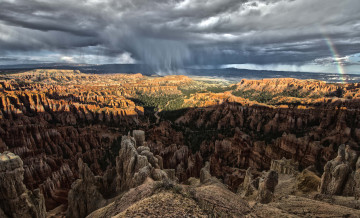 Картинка природа радуга тучи скалы плато горное