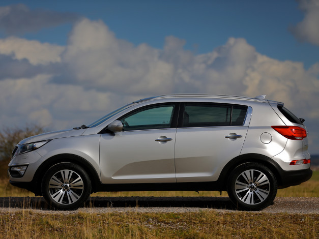 Обои картинки фото автомобили, kia, 2013, uk-spec, ecodynamics, sportage