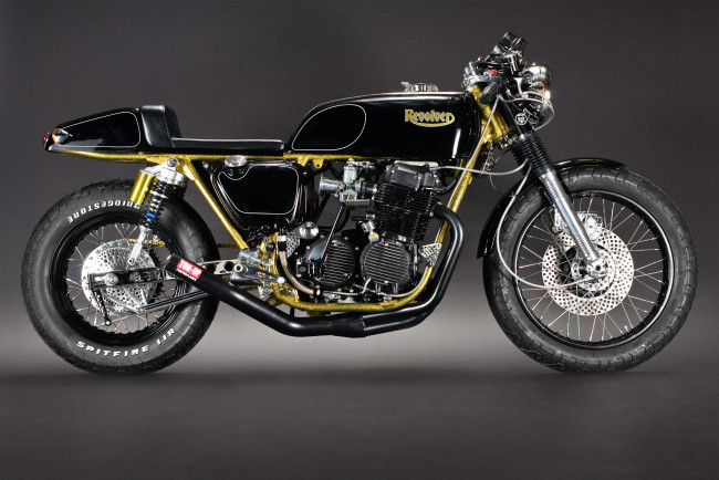 Обои картинки фото мотоциклы, customs, revolver, black, gold