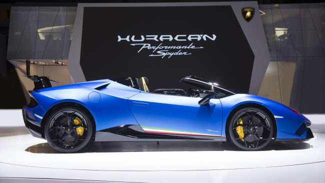 Обои картинки фото lamborghini huracan spyder performante 2019, автомобили, выставки и уличные фото, lamborghini, huracan, spyder, performante, 2019, blue