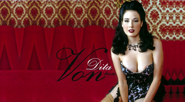 Обои картинки фото девушки, dita von teese, брюнетка, ожерелье, боди, чулки