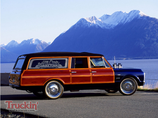 Обои картинки фото 1970, chevy, suburban, автомобили, custom, 5dr, off, road