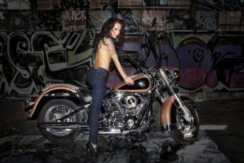 Картинка мотоциклы мото девушкой девушка тату