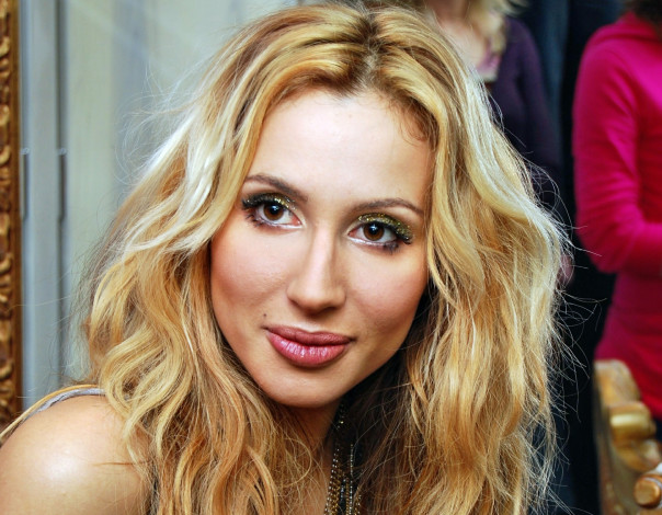 Обои картинки фото светлана, лобода, музыка, певица, украина, дизайнер, одежды, телеведущая