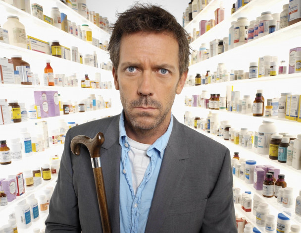 Обои картинки фото hugh, laurie, мужчины, музыкант, великобритания, актёр, писатель, золотой, глобус