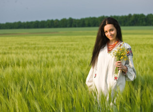 Картинка девушки -unsort+ брюнетки +шатенки поле