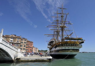 Картинка корабли парусники мачты