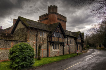 Картинка crawley+англия города -+здания +дома англия crawley hampshire сумерки улица дом