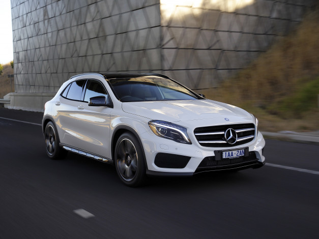 Обои картинки фото автомобили, mercedes-benz, 200, gla, package, 2014г, au-spec, x156, cdi, amg, sport