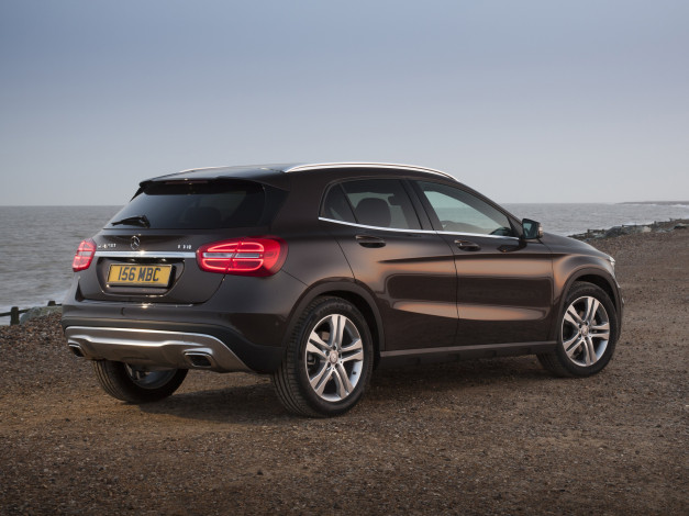 Обои картинки фото автомобили, mercedes trucks, x156, uk-spec, cdi, gla, 200, mercedes-benz, темный, 2014