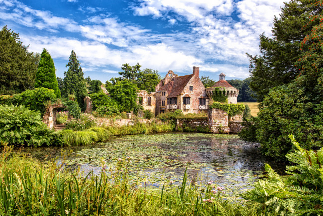 Обои картинки фото scotney castle, города, - дворцы,  замки,  крепости, парк, пруд, замок