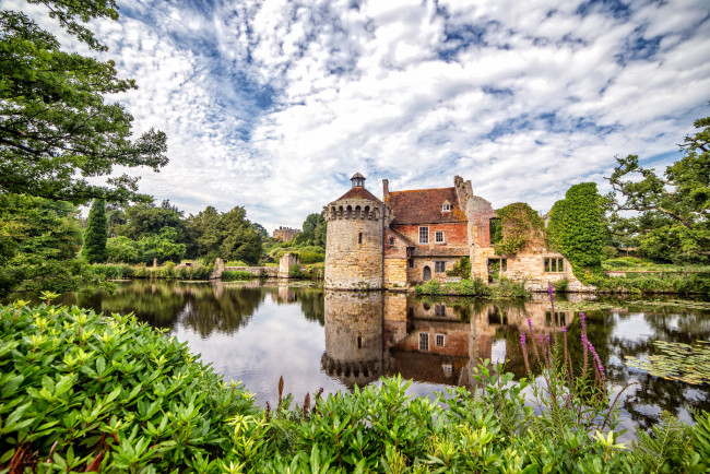 Обои картинки фото scotney castle, города, - дворцы,  замки,  крепости, замок, пруд, парк