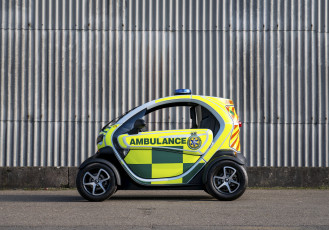 Картинка автомобили скорая+помощь cargo ambulance ze twizy renault 2015г