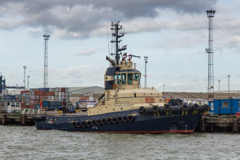 Картинка корабли баркасы+ +буксиры порт