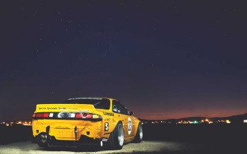 Картинка автомобили nissan datsun