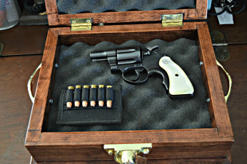 Картинка оружие револьверы ствол