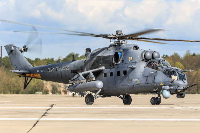 Обои картинки фото mi-35m, авиация, вертолёты, вертушка