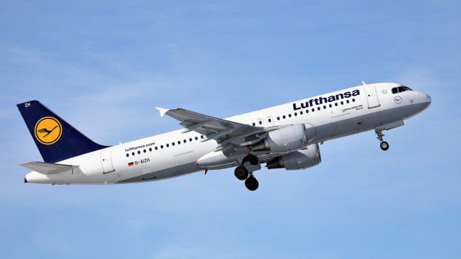 Обои картинки фото авиация, пассажирские самолёты, авиалайнер