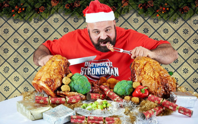 Обои картинки фото юмор и приколы, мужчина, мясо, праздник, хлопушки