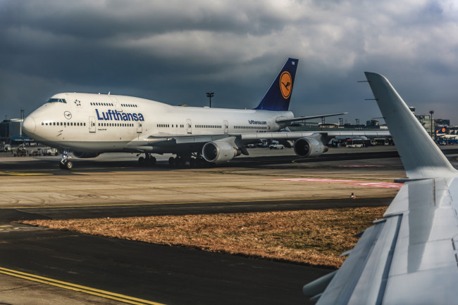 Обои картинки фото авиация, пассажирские самолёты, авиалайнер