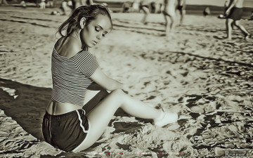 Картинка календари компьютерный+дизайн пляж девушка песок