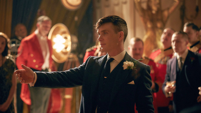 Обои картинки фото peaky blinders , сериал 2013 – , кино фильмы, сериал, острые, козырьки, драма, криминал, cillian, murphy, thomas, shelby, киллиан, мерфи