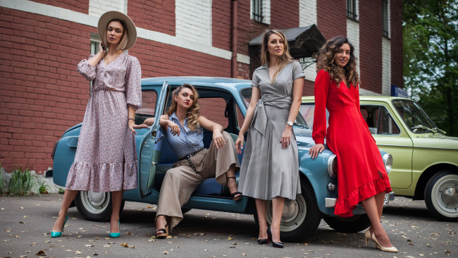 Обои картинки фото автомобили, -авто с девушками, заз