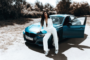 Картинка автомобили -авто+с+девушками bmw