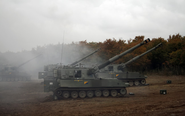 Обои картинки фото техника, военная техника, м109, cамоходная, артиллерийская, установка, класс, самоходныe, гаубицы