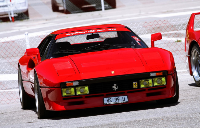 Обои картинки фото ferrari 288 gto, автомобили, ferrari, красный