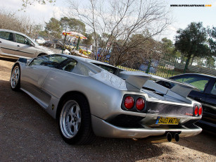 Картинка lamborghini автомобили выставки уличные фото