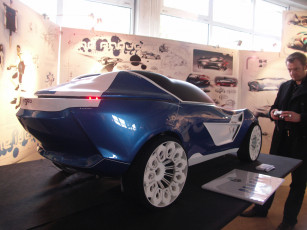 Картинка pangea автомобили выставки уличные фото