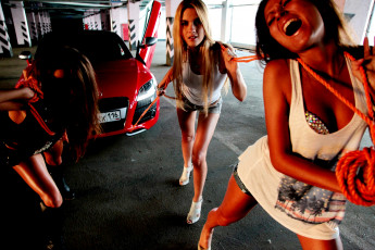 Картинка автомобили авто девушками