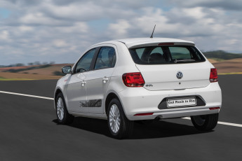 обоя автомобили, volkswagen, 2015г, rock, in, rio, gol, светлый