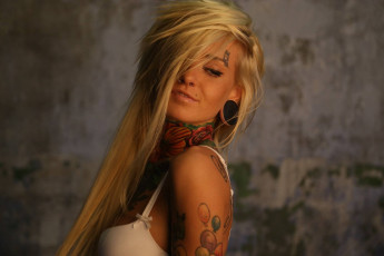 Картинка bantik+boy девушки дреды татуировка тело красивая тату бельё