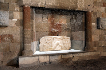 Картинка разное рельефы +статуи +музейные+экспонаты рельеф