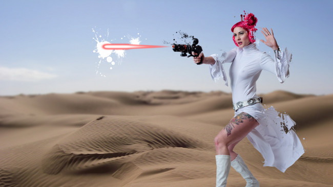 Обои картинки фото разное, cosplay , косплей, девушка, тату, униформа, пистолет, фон