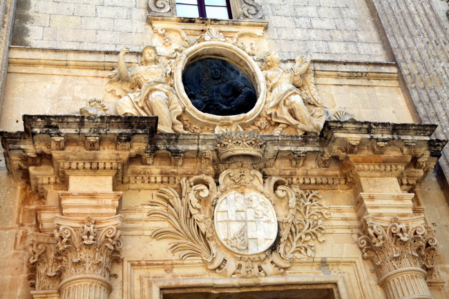 Обои картинки фото разное, элементы архитектуры, рельефы, колонны