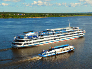 Картинка владимир+маяковский корабли теплоходы владимир маяковский теплоход река круиз россия