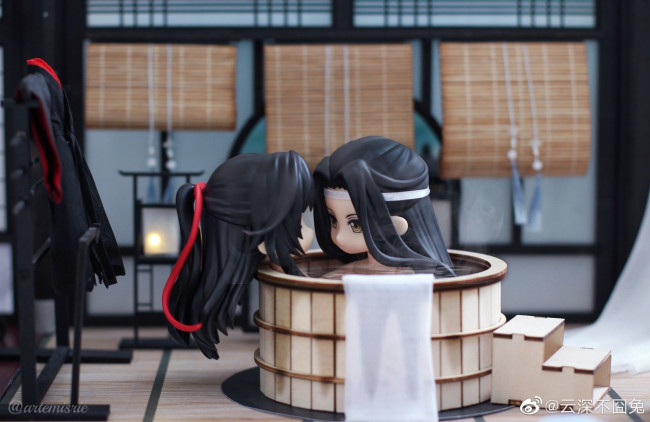 Обои картинки фото разное, игрушки, вэй, усянь, лань, ванцзи, бочка, купание, куклы