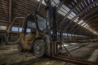 Картинка техника автопогрузчики погрузчик автокар цех