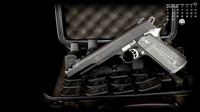 Обои картинки фото календари, оружие, пистолет