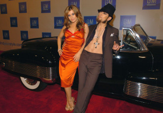 Картинка разное знаменитости кармен электра мужчина машина