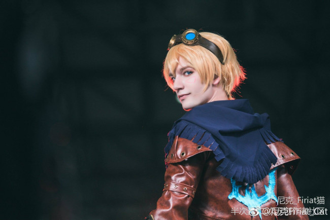 Обои картинки фото мужчины, - unsort, косплей, очки, блондин